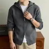 Cárdigan de punto con capucha para hombre yingao otoño e invierno nuevo doble cremallera textura casual estilo old money suéter prenda de abrigo para hombre