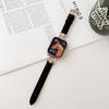 Fivela de Aço em D de Linha Dupla Tira de Couro Lisa Adequada para Apple 10ª e 11ª Geração iWatch Huawei Fit5 Gt6 Pulseira
