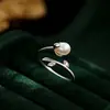 Anel de Luz LED Ramo Pérola Anel de Dedo Simples Luxuoso Anel Liso Feminino Nicho Alto Padrão Anel Aberto Novo Estilo 2025