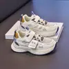 Zapatos Deportivos para Niños Verano Nuevo Estilo Malla Hueca Transpirable Zapatos Tipo Papá para Niños Estudiantes de Primaria Suela Suave Zapatos para Correr al Aire Libre