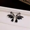 Pendientes de Cisne con Gota de Agua de Circonita Super Brillantes Estilo Coreano Aguja de Plata, Pendientes de Lujo Ligero de Gama Alta con Diseño Único de Nicho