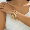 Set de Pulseras de Oro Transfronterizo Nuevo Europeo y Americano, Moderno, Sencillo, Versátil, Joyería de Lujo Ligero, Pulsera Abierta para Mujer
