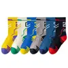 Meias de Algodão com Malha Respirável Estilo Verão, Meias Infantis, Meias Antiderrapantes para Basquete Meia-Calça, Absorventes de Suor, Respiráveis, Anti-Odor, Meias Esportivas Atacado