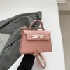 Bolsas Tendência de Design de Nicho Moda Verão 2026 Ombro Único Tendência Nova Simples Transversal Pequena Quadrada para o Dia a Dia