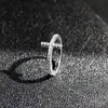 Novo E-commerce Transfronteiriço Aliexpress Moda Europeia e Americana Tendência e Personalizado Zircônia Microincrustada Anel Cruz Feminino R5947