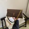 2026 Nova Bolsa Transversal de Nicho Tendência para Ombro ou Axila, Simples e Texturizada, Estilo Baguete, Fashion e de Alto Padrão, Bolsa Versátil