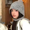 Gorro de Lana Gris Tejido Coreano para Mujer de Invierno Nuevo Multifacético que Muestra la Cara Pequeño Engrosado Circunferencia de la Cabeza Cálido Gorro con Protección para las Orejas
