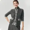 Fio Fantasia de Seda de Amora Cashmere Novo Estilo Gola Alta Tricô Color Block Botão de Cor Contrastante Acabamento de Bolso Manga Longa Casaco Cardigan Feminino