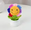 Ventas directas del fabricante: Planta de girasol en maceta de hilo tejido terminada, adorno pequeño de girasol artificial, regalo de temporada de graduación, transfronterizo