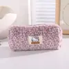 Nuevo Estuche de Peluche con Estampado de Leopardo Khaki Estilo Ins Gran Capacidad Bolsa de Almacenamiento para Material Escolar Estudiante Estilo Coreano Dulce Fresco