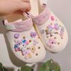 Novo desenho animado cachorro branco planeta boneca de borracha macia sapatos buraco sapatos flor acessórios decoração faça você mesmo destacável tridimensional crianças