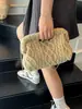 Bolso de Mujer de Nicho, Minimalista y de Moda, Nuevo Estilo Otoño e Invierno 2025, Bolso de Hilo Trenzado Tejido a Mano, Bolso Tejido a Mano