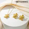 Conjunto de Joias em Aço Titânio com Formato de Tartaruga, Brincos de Prata Banhados a Ouro, Colar, Anel, Conjunto de Três Peças, Acessórios de Luxo Leve Estilo Ins para Mulheres