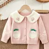 Conjunto de suéter para meninas Aekyung outono e inverno gola virada cardigã de malha jacquard saia plissada para meninas conjunto de duas peças