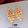 Pendientes Europeos y Americanos de Lentejuelas Multicapa con un Toque de Lujo Ligero y de Alta Gama, Diseño Vintage de Gancho para la Oreja, Pendientes Únicos y de Nicho al por Mayor