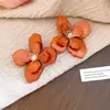 Populares na Europa e na América, brincos de agulha de prata com pingentes de flor de acrílico cravejados de diamantes, brincos da moda para o dia a dia com um design único, brincos de nicho