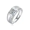 Anillo de Moissanita para Hombre Plata de Ley S925 Chapado en Platino No se Desvanece en Stock Anillo al por Mayor Lujo Ligero de Gama Alta