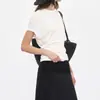 Camiseta Rarel com Acinturamento na Cintura, Gola Redonda, Ombros Caídos, Mangas Curtas, Corte Justo, Top Casual Versátil para o Dia a Dia com uma Vibe Relaxada