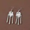 Aretes de Estilo Exótico de Venta Caliente Retro Literario Clásico Dignificado Ganchos para la Oreja Versátil Hueco Moda Borla Colgantes