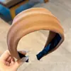 Faixa de cabelo de aba larga que faz o rosto parecer menor, nova faixa de cabeça de alta copa feminina estilo 2026, acessório de cabelo sofisticado e estiloso