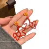 Pendientes Colgantes de Caballo con Carácter de Fortuna de Goteo de Aceite de Aguja Plateada, Estilo Retro de Moda, Pendientes de Gama Alta de Nicho al por Mayor para Mujeres