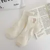 Meias Meias Curtas Femininas Ins Trendy All-match Primavera e Outono Cano Baixo Raso Exterior Wear Cyber Celebridade Letra C Bordada Meias Curtas Meias Brancas