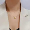 Collar de Corazón Pequeño Estilo Nuevo 2025 Diseño de Nicho de Alta Gama Cadena Sencilla y Elegante para la Clavícula para Mujeres