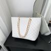 Bolso grande de gran capacidad para mujer 2023 nuevo bolso de hombro bandolera de estilo coreano moderno que combina con todo bolso de cadena rómbico bolso tote