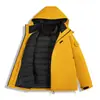 Venta al por mayor de chaquetas de plumón nuevas para exteriores para hombre y mujer, chaquetas tres en uno desmontables a prueba de viento e impermeables para primavera y otoño