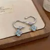 Clip para oreja de flor de circón ultrabrillante estilo coreano, diseño sin perforación, clip para cartílago de la oreja de nicho, pendientes de lujo ligero y de alta gama