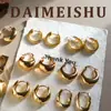 Moda Europea y Americana Estilo Old Money Sencillos Elegantes Versátiles Dorados Cepillados Mate Pendientes de Lujo Ligero de Gama Alta Brazaletes para Orejas Pendientes