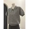 Estilo Old Money Casual Cuello Polo Color Sólido Texturizado Lino Slub Cuello Pico Pequeño Top de Punto para Mujer 26 Verano Nuevo Modelo en Stock