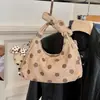 Bolso de mano de gamuza para mujer, nuevo modelo de otoño 2026, de alta gama, vintage, Maillard, para la ciudad, de hombro y cruzado