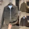 Moda casual de otoño versátil de alta gama elegante diseño a cuadros moderno genial y elegante chaqueta para hombre