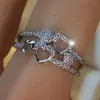 Anel Cruzado Novo Estilo Estilo Cool Diamante Vazado Coração Personalidade Feminina Criativo Simples Luxo Leve Tendência Joia de Mão Atacado