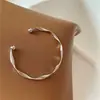 Pulseira Aberta Lisa com Padrão de Ondas para Mulheres, Design de Nicho de Luxo Leve, Simples e Versátil, Pulseira Tendência Estilo Celebridade da Internet