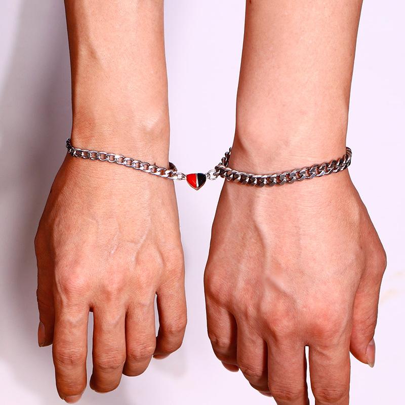 修2黑红桃心形磁吸不锈钢手链