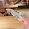 Pendientes magnéticos atractivos de estilo japonés-coreano con diseño superllamativo, para mujer, estilo nicho, creativo, de celebridades de Internet, con clip para las orejas, joyería distintiva sin agujeros.