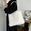 Bolso Tote Nuevo de Otoño e Invierno para Salidas y Viajes al Trabajo Bolso de Hombro Único Casual Versátil Gran Capacidad Bolso Esponjoso Bolso Peludo para Mujer