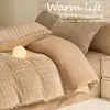 Juego de ropa de cama de cuatro piezas de imitación de piel de conejo y terciopelo de leche para invierno, nuevo juego de tres piezas de sábana y sábana bajera de felpa gruesa y cálida