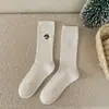 Meias femininas bordado com fio de ponto homem velho boneco de neve meias de Natal outono e inverno meias de Natal meias empilhadas meias de algodão