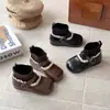 2026 Nuevas Botas Calientes de Calcetín Forradas de Polar para Niñas Estilo Pequeño Chanel Botines Cortos de Encaje Suaves Antideslizantes de Fondo Plano Botas de Princesa