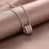 Colar da moda e popular com zircônia incrustada, com toque de alta qualidade, estilo nicho de luxo leve para mulheres, corrente de clavícula versátil e elegante, simples e que não desbota