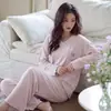 Pijama Feminino De Rong Outono/Inverno 2026 Novo Estilo Espessado Manga Longa Roupa de Casa Pode Ser Usado ao Ar Livre Conjunto de Duas Peças de Alta Qualidade