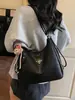 Mochila Popular Tres Usos Transfronteriza para Mujer, Nuevo Modelo 2026, Bolso Tote para Clase Estudiantil y Viajes Diarios, Bolso Cruzado de Moda Estilo Coreano