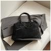 Bolsa de Hombro Individual Elegante Nueva de Verano 2025 Bolso Tote Simple de Nicho Bolso de Mano de Moda Tendencia de Alto Valor para Mujeres
