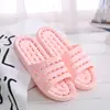 Pantuflas de Baño Antideslizantes para Bañarse Huecas con Drenaje para el Hogar Interior Pareja PVC Hombres y Mujeres Sandalias de Plástico Verano