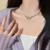 Fuga Romântica ~ Colar de Pérola Borboleta Camélia Feminino Leve Luxo Nicho Elegante Nobre Corrente Clavícula Colar Tendência