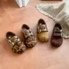 Zapatos Mary Jane Retro de Puntera Dividida Sintética para Niñas, Nuevo Estilo Primavera/Otoño, Zapatos Totalmente Cubiertos de Gamuza Mate Estilo Birkenstock para Bebés Niñas, Zapatos de Cuero