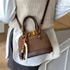 Bolso de Mano Retro de Gama Alta para Mujer 2025 Invierno Nuevo Estilo Coreano Bolso de Hombro de Moda Versátil Bolso Cruzado